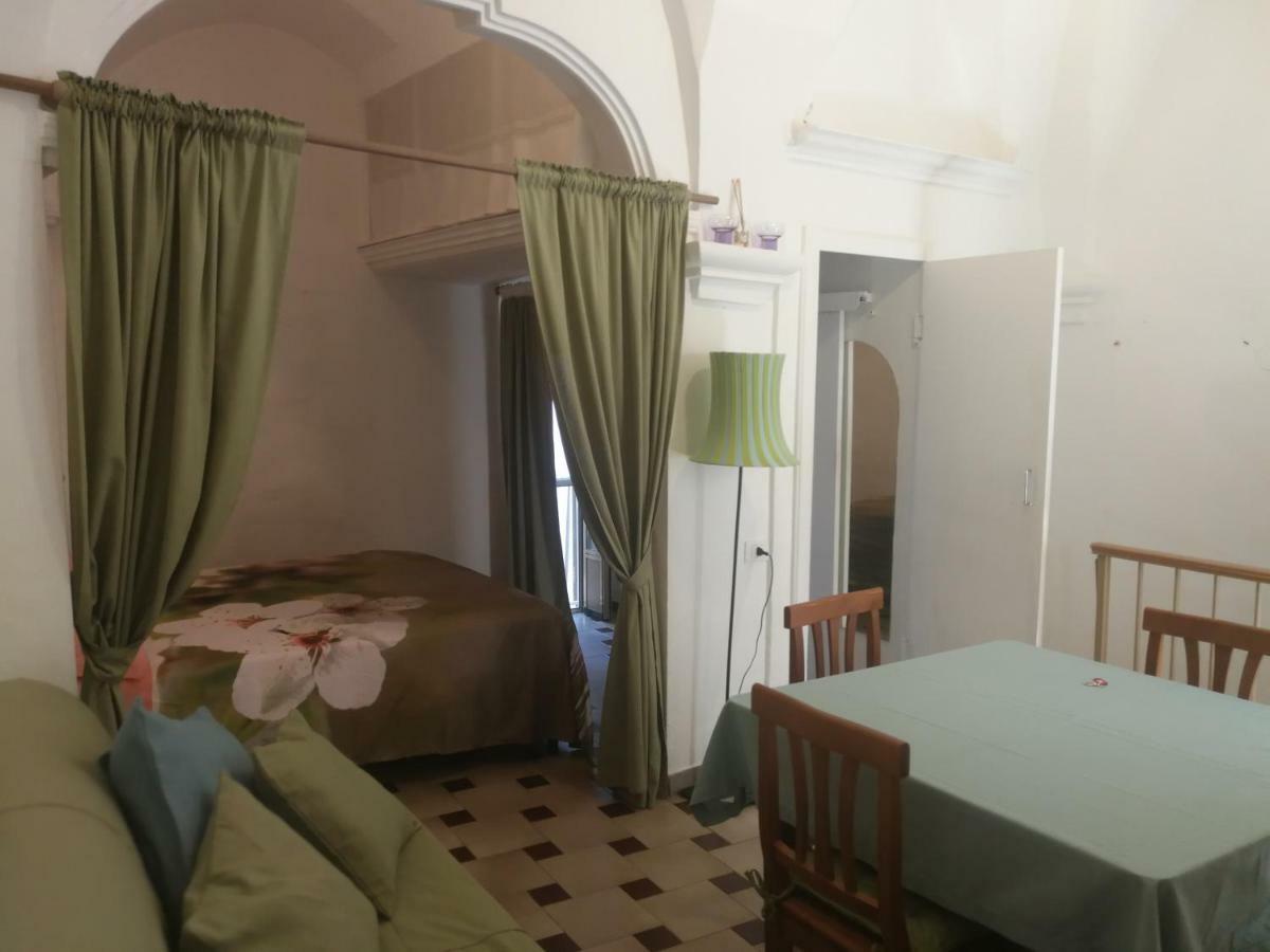 Апартаменти Casa La Chicca Di Gina Остуні Екстер'єр фото